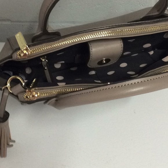 Anne Klein Handbag - Picture 3 of 5